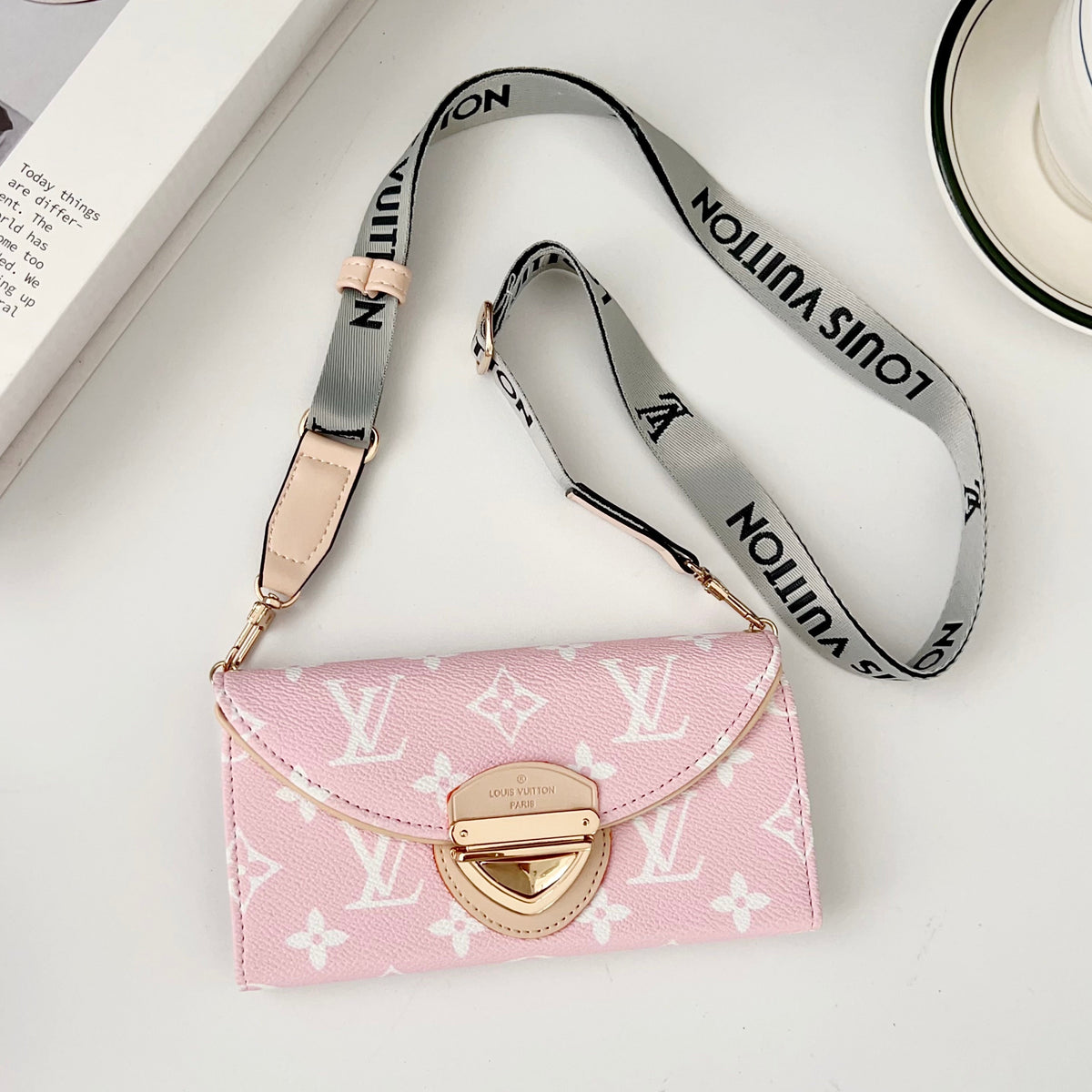 Crossbody Wallet Mini Bag LV Style Phone Case For iPhone 13-17 / Pro / Pro Max / Plus / Air for 14