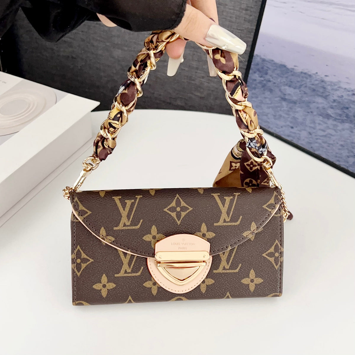 Crossbody Wallet Mini Bag LV Style Phone Case For iPhone 13-17 / Pro / Pro Max / Plus / Air for 14