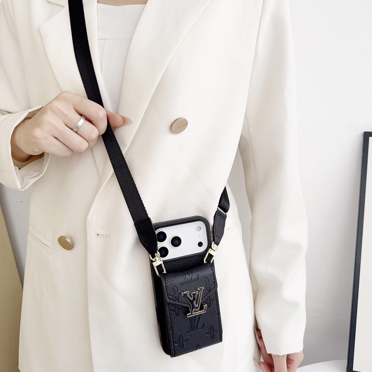 Black Leather Crossbody Designer iPhone 17 Phone Case for iphone-17