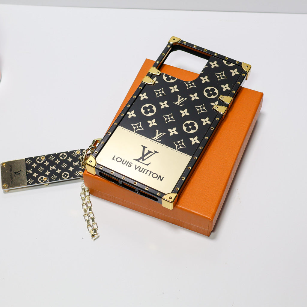 Reverse Golden Monogram LV Eye Trunk iPhone Case For 11 12 13 14 15 16 Pro Max Plus Series for 13-pr