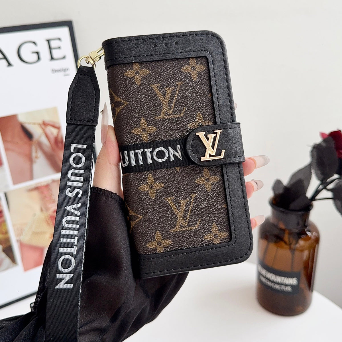 Louis Vuitton Flip Folio iPhone Case For 17/Pro/Pro Max/Air for 17-air