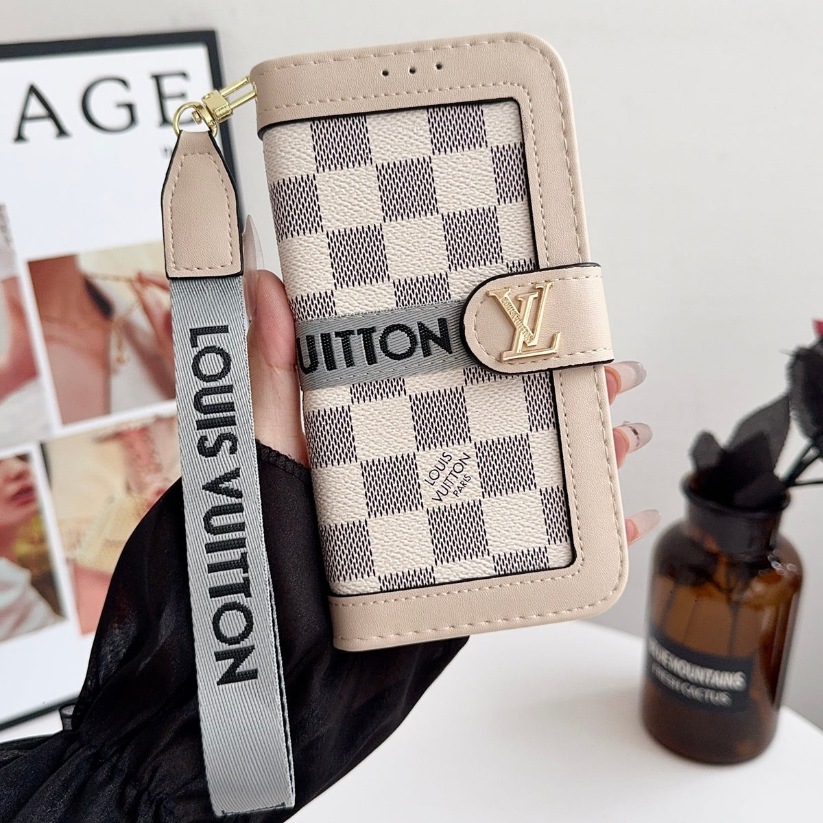 Louis Vuitton Flip Folio iPhone Case For 17/Pro/Pro Max/Air for 17-air