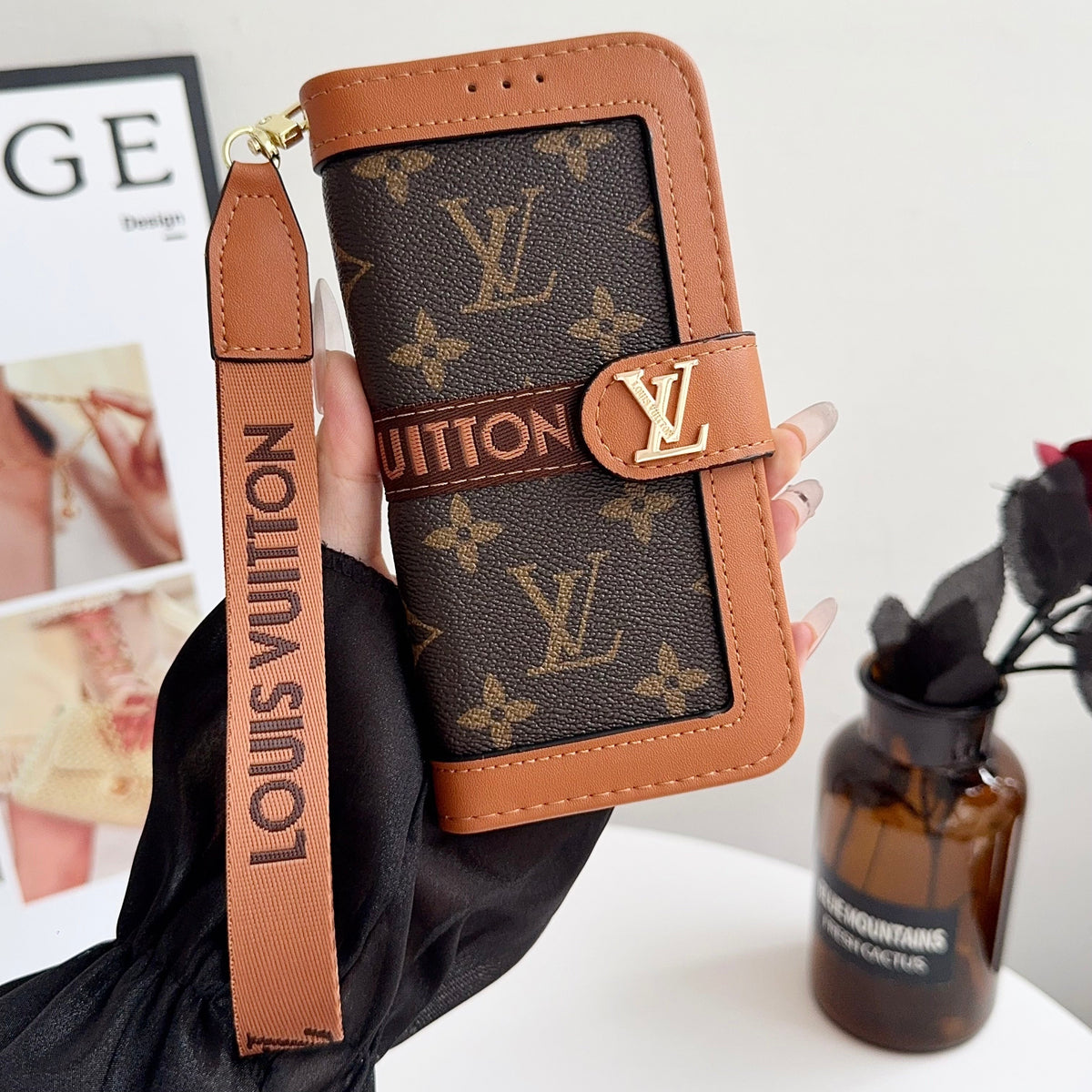 Louis Vuitton Flip Folio iPhone Case For 17/Pro/Pro Max/Air for 17-air