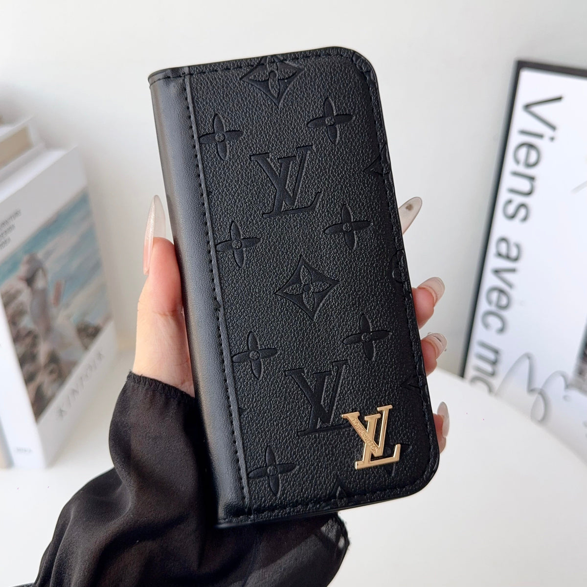 Louis V Folio Wallet Case iPhone 17 Series for 17-air