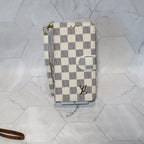 Classic LV Leather Wallet iPhone Case 12-17 Pro Max Plus Air for 12-pro