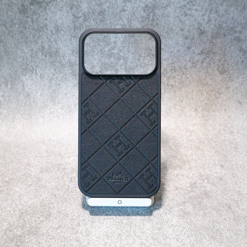 Stamped Leather H iPhone Case For 17 Series