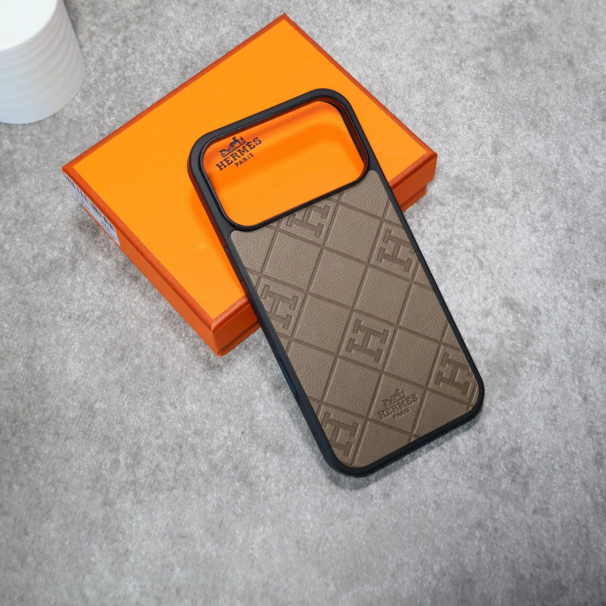 Stamped Leather H iPhone Case For 17 Series for iphone-17-pro