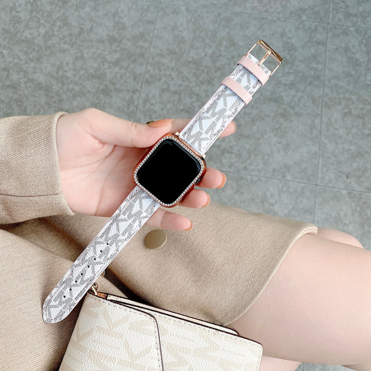 Michael Kors Apple Watch Strap for brown-pink-keeper